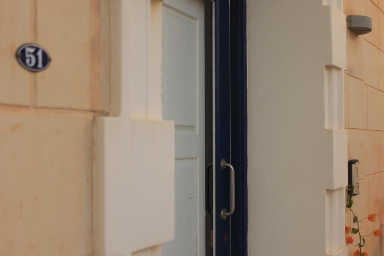 Door 51 Saint Julian's